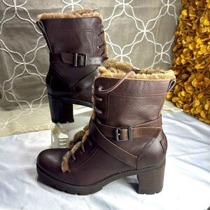 (N8) UGG Ingrid Stout Chunky Block Heel Sheepskin Boots in Brown, Women's Sz 9.5